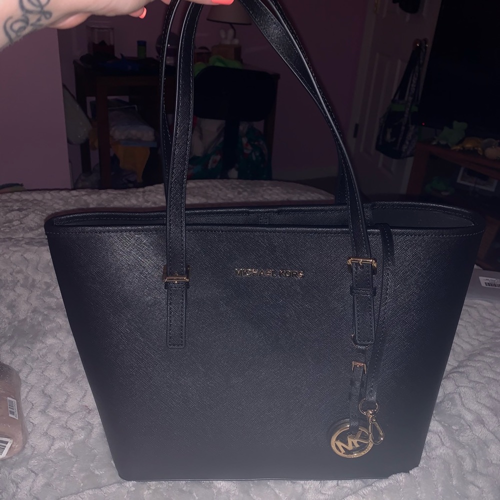 Michael Kors Medium Jet Set Tote